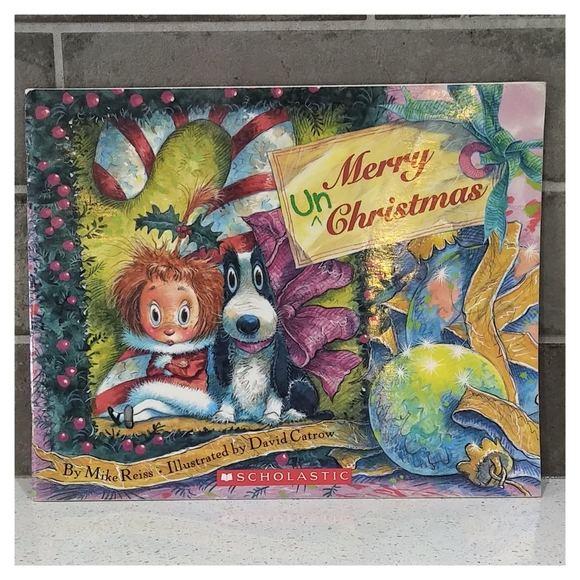 Early Reader Christmas Theme 9 Book Bundle (1 Hardcover / 8 Softcover) - Picture 5 of 10